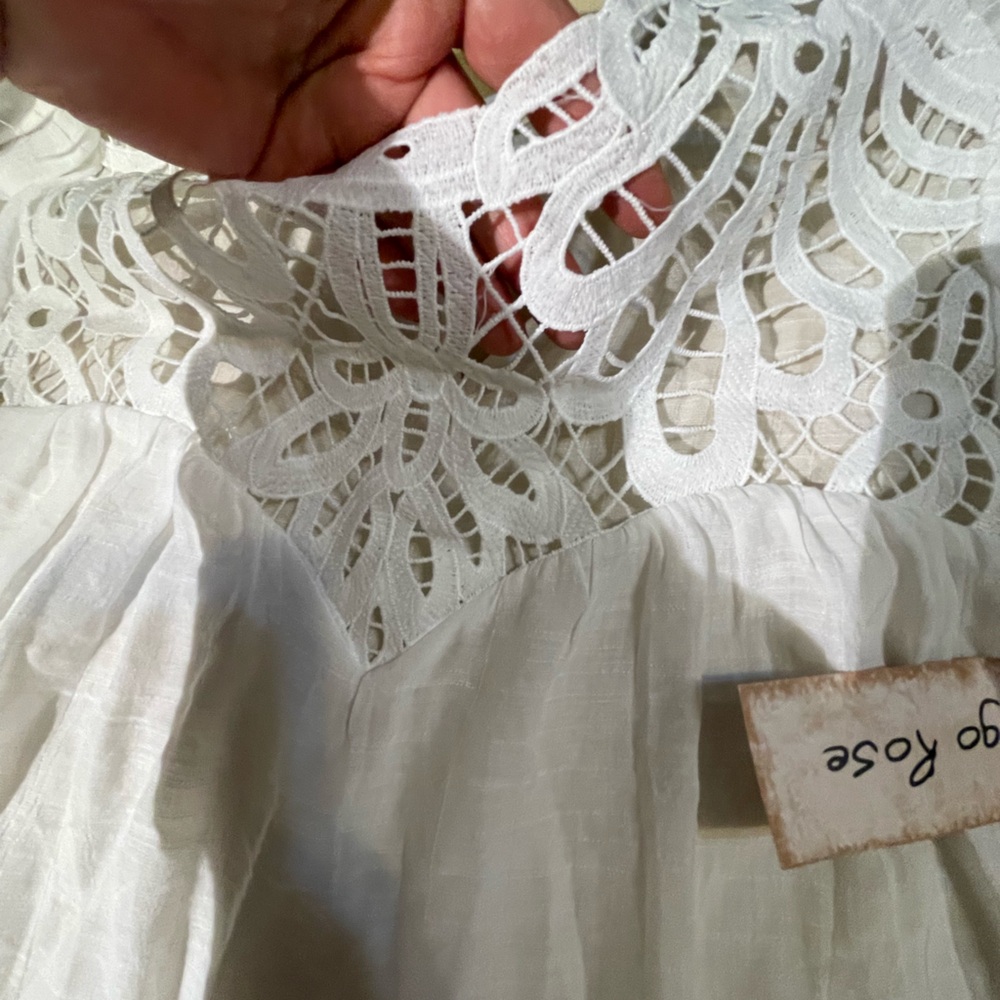 White Lace Women's Top - Picture 3 of 5